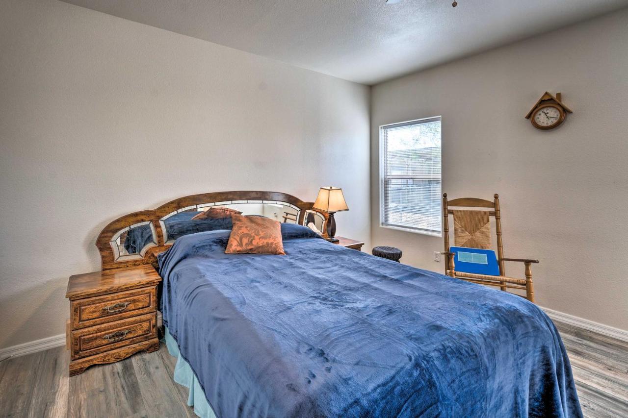 Pet-Friendly Retreat - 1 Block To Colorado River! Bullhead City Buitenkant foto